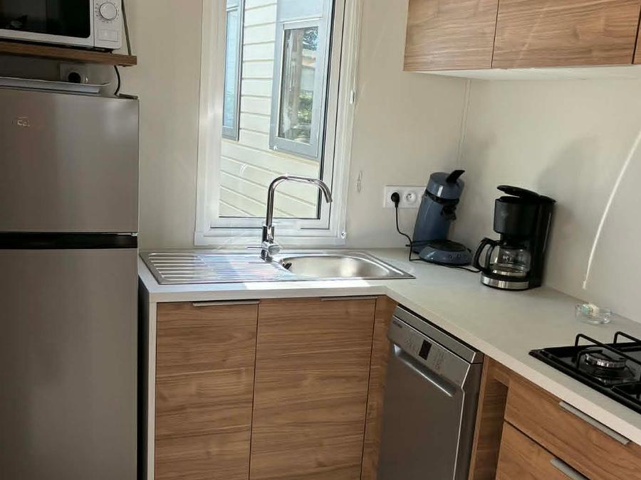 Mobilhome 14 personnes - 5 chambres (+ 1 convertible) - Terrasse couverte 12