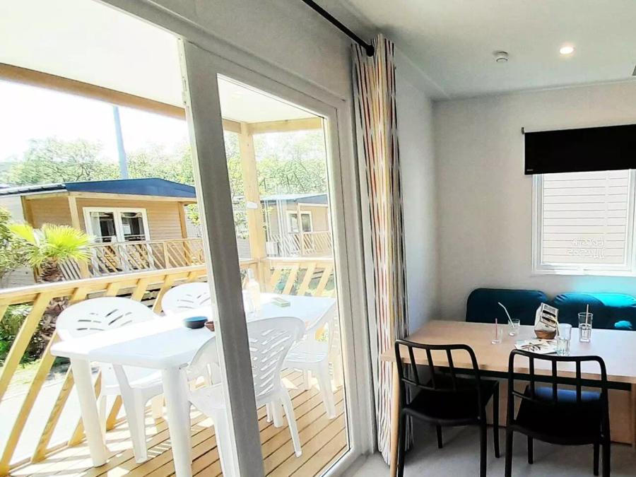 Mobilhome 4 personnes - California 3 Pièces 4 Personnes Climatisé + TV 4