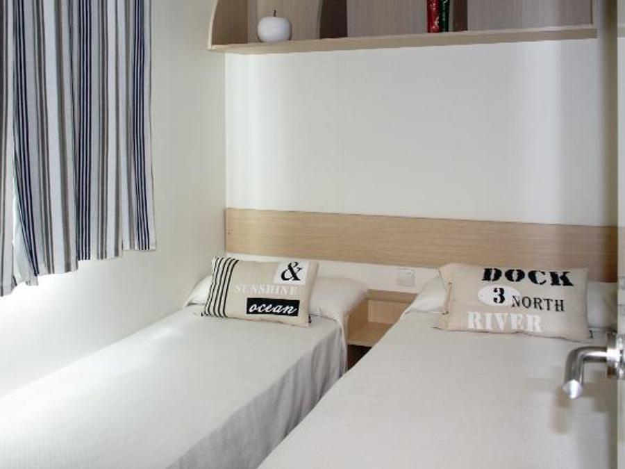 Mobilhome 2 personnes - Magnolia 2 personnes inclus possibilité d'ajouter 2 personnes supplémentaire (payant) voir avec partenaire 13