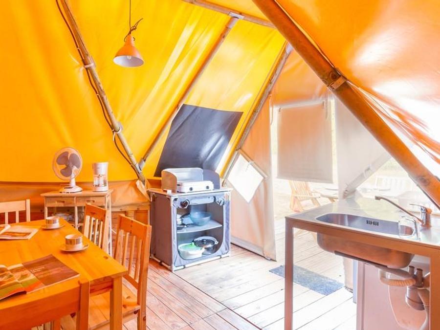Tente en toile et en bois 4 personnes - TIPI Sans sanitaires 3