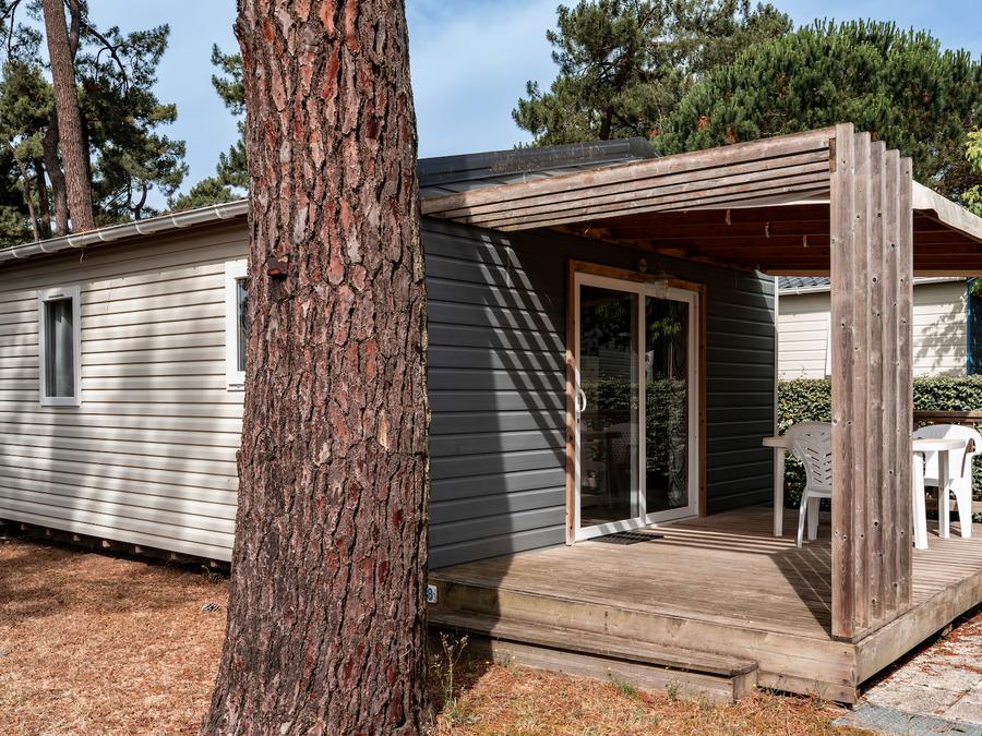 Chalet 4 personnes - Chalet Confort 26.5m² (2 chambres) + terrasse couverte + TV 0