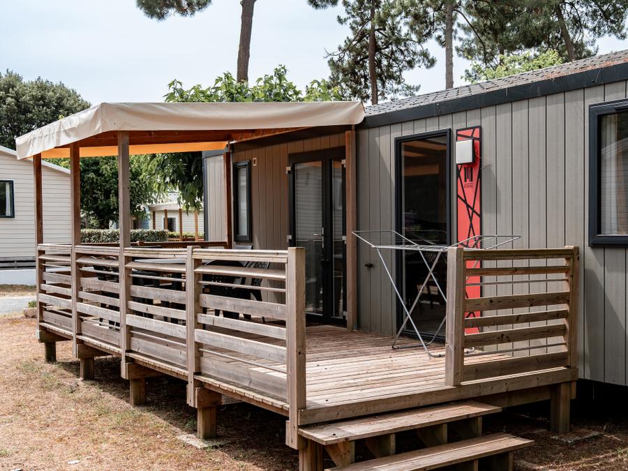 Mobilhome 6 personnes - Mobil-home Premium 33m² (3 chambres) + Lave Vaisselle + Lit 160 + Terrasse semi-couverte 15m² 1