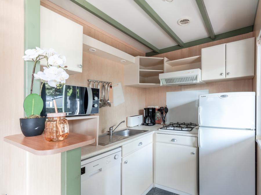 Chalet 4 personnes - Chalet Premium 35m² (2 chambres) + Climatisation + Lave-vaisselle + Terrasse couverte 12m² 3
