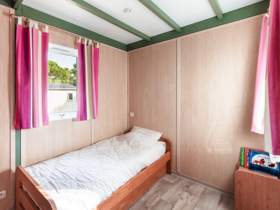 Mobilhome 4 personnes - Premium 32m² (2 chambres) réservé aux personnes à mobilité réduite avec climatisation 6