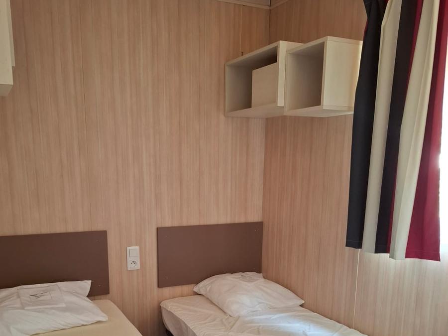 Chalet 6 personnes - Chalet Premium 34m² (3 chambres) + Climatisation + Lave-vaisselle + Terrasse couverte 9