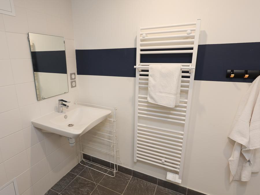 Gîte 6 personnes - Roches et Vallées PMR 50 m² 10