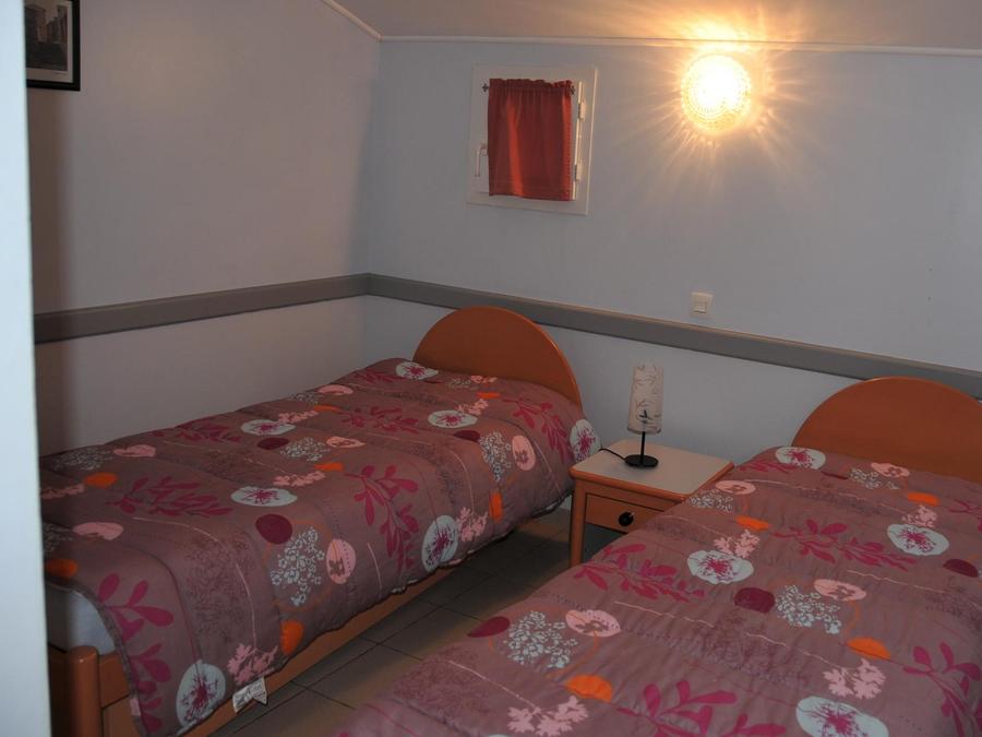 Appartement 4 personnes - RIEUSSET REZ DE CHAUSSEE TERRASSE TV 2
