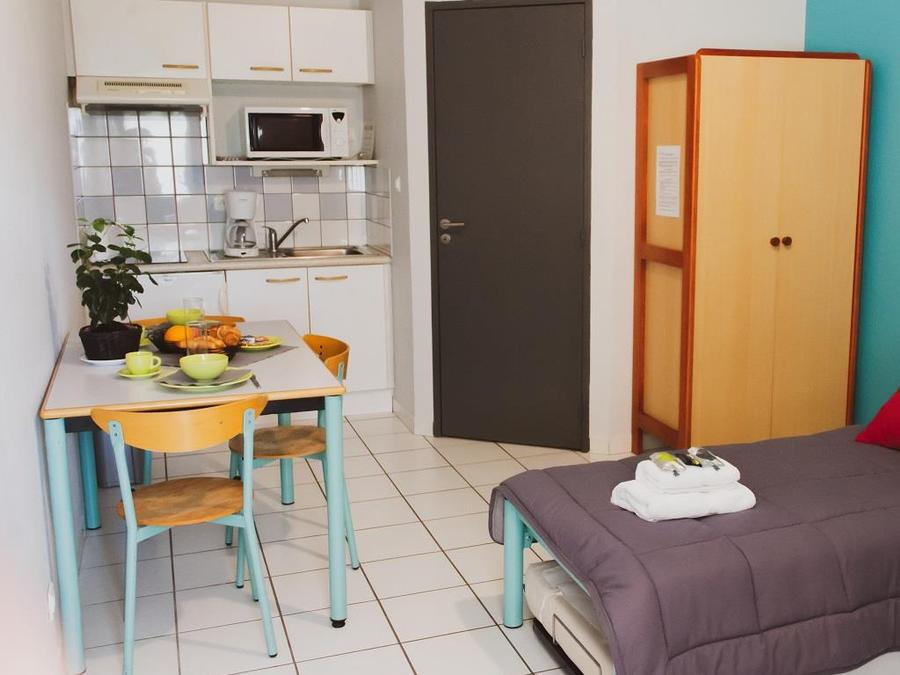 Studio 3 personnes - BALCON TV 4
