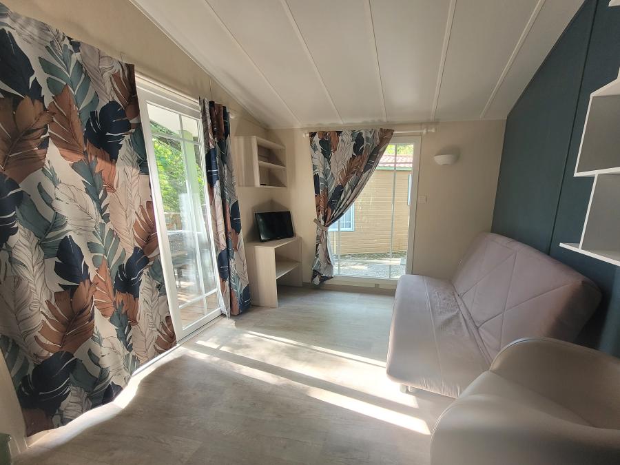 Mobilhome 6 personnes - 4/6 Confort avec terrasse + Climatisation + TV 40m² 14