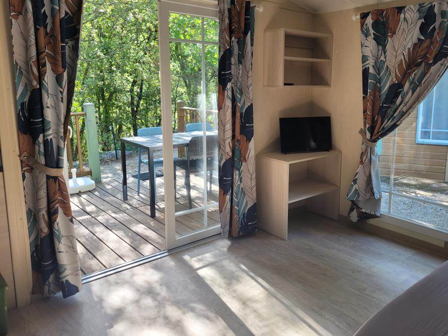 Mobilhome 6 personnes - 4/6 Confort avec terrasse + Climatisation + TV 40m² 10