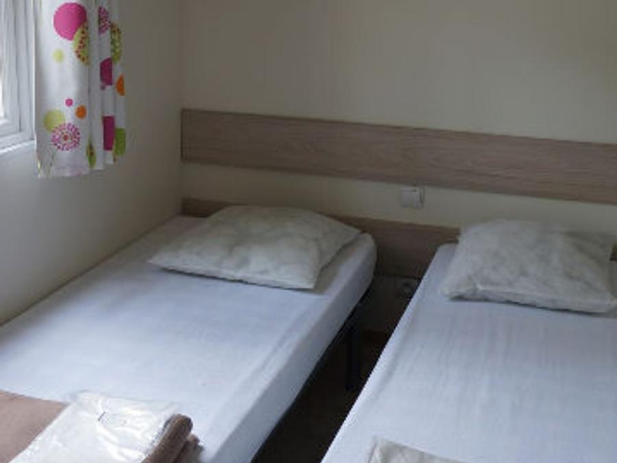 Mobilhome 4 personnes - Confort Tv+clim 2 MH 5