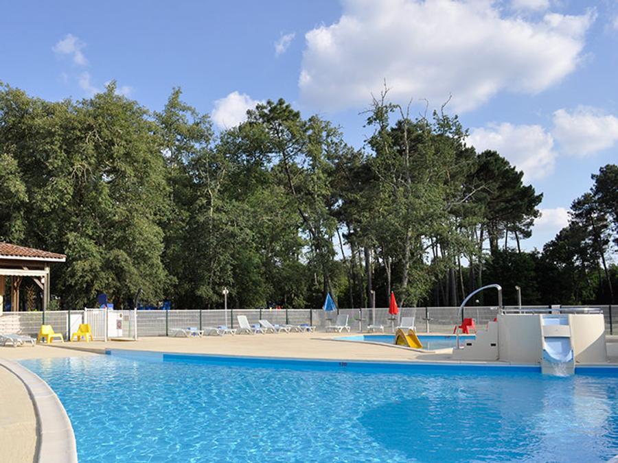 Camping Val de l'Eyre, 4*