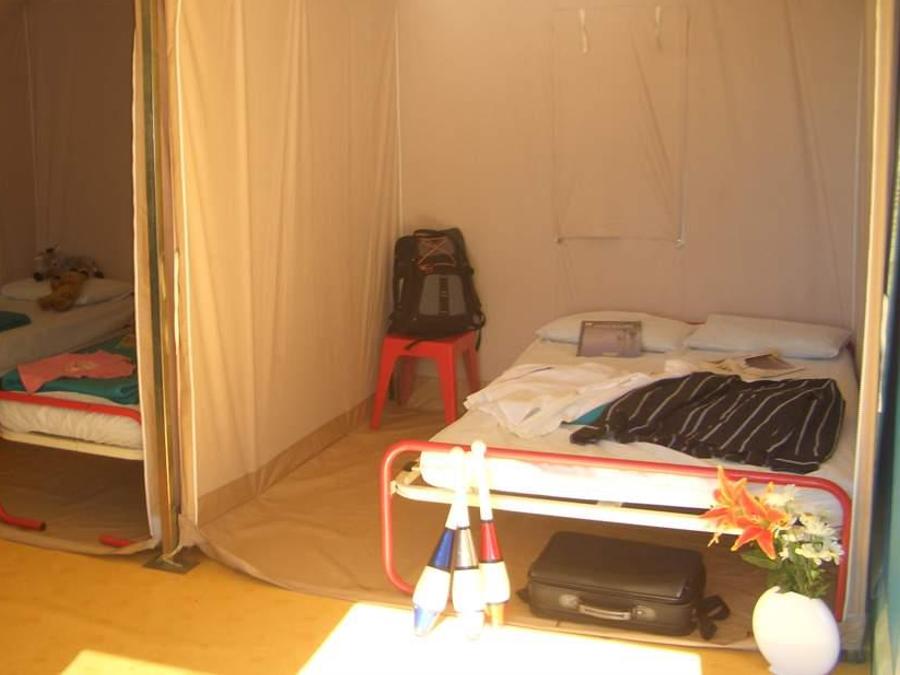 Bungalow toilé 4 personnes - BENGALI - sans sanitaires 1