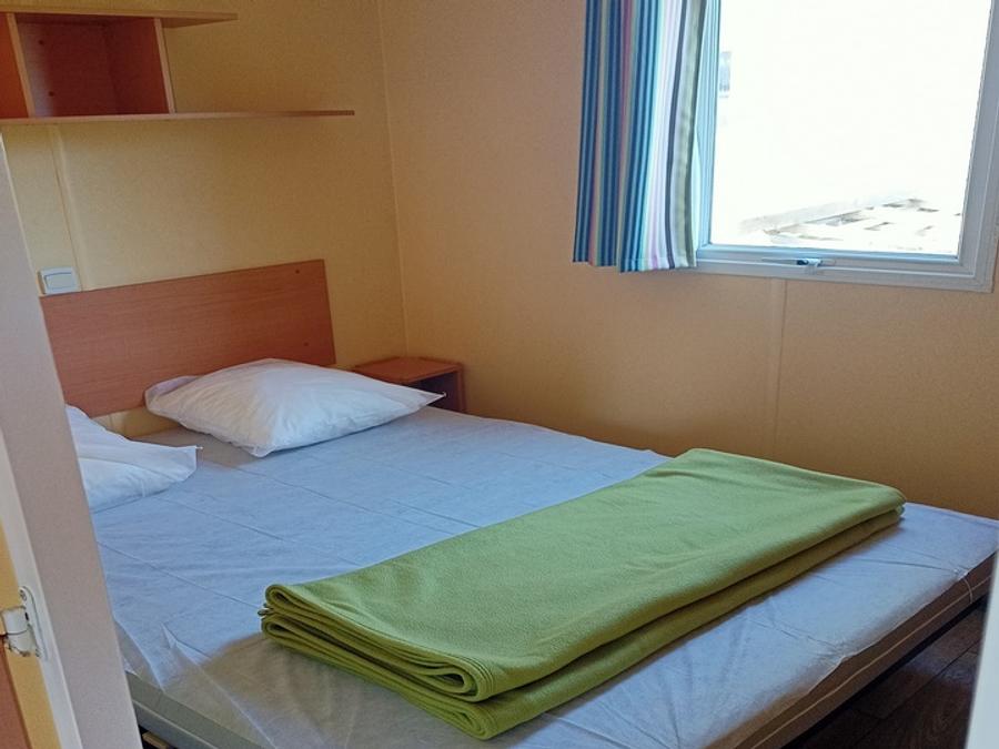 Mobilhome 4 personnes - O4 pers. (sans draps ni serviettes) 0