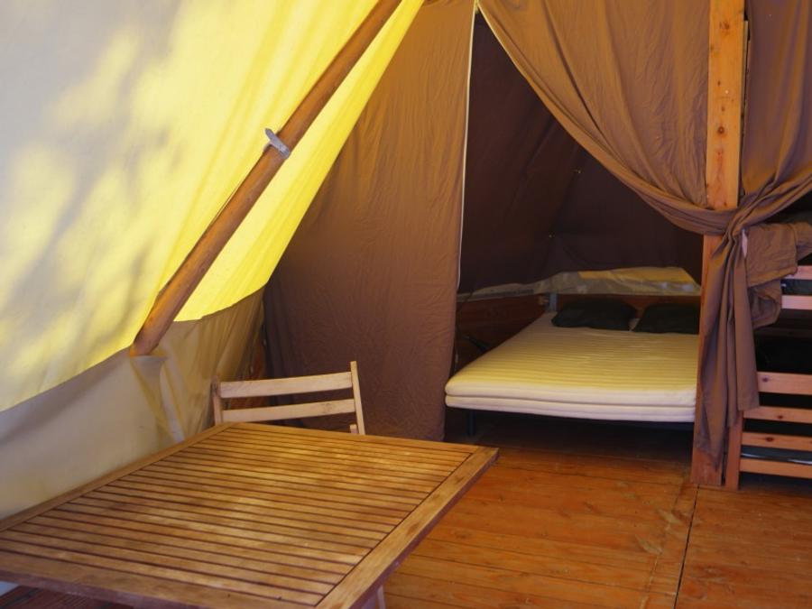 Tente 4 personnes - Tipi (tente aménagée) 4