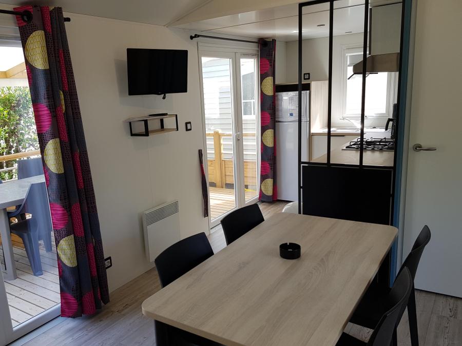 Mobilhome 5 personnes - Mobil home Premium 32 m² 2 chambres + terrasse 12m² semi-couverte (9m²) + TV + climatisation 4/5 pers 5