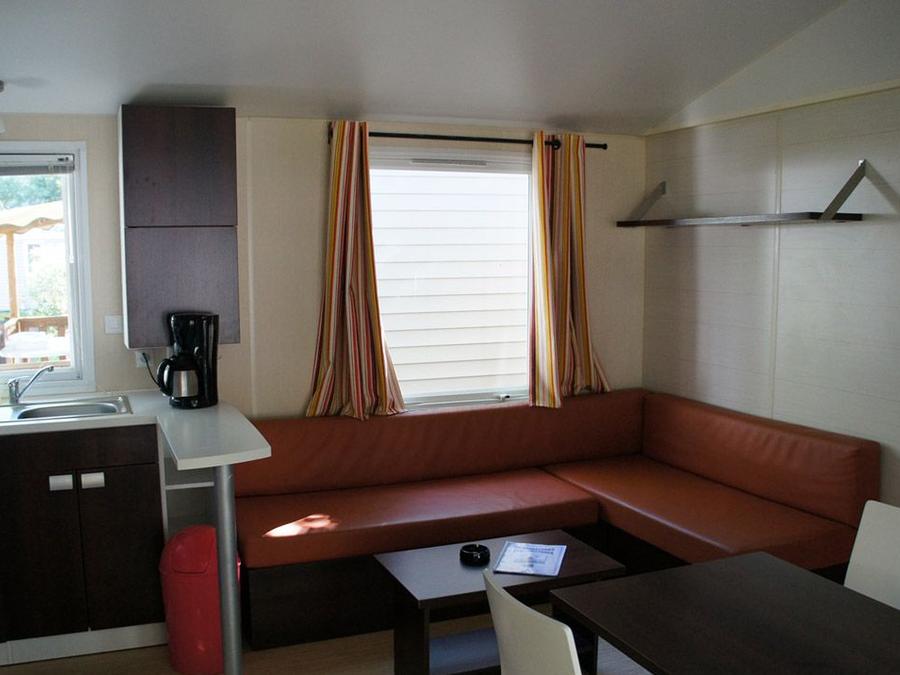 Mobilhome 5 personnes - Mobil home Confort 32 m² 2 chambres + terrasse 12m² semi-couverte (9m²) + TV 4/5 pers 1