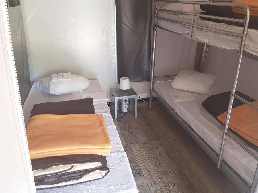Tente en toile et en bois 5 personnes - Lodge Confort 25m² 2 chambres + terrasse 12m² 4/5 pers 4