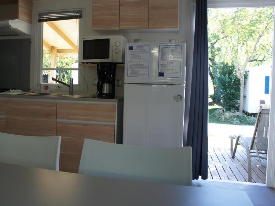 Mobilhome 7 personnes - Mobil home Premium 32 m² 3 chambres + terrasse 12m² semi-couverte (9m²) + TV + clim 6/7 pers 1