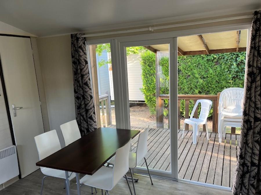 Mobilhome 5 personnes - Mobil home Standard 32 m² 2 chambres + terrasse 12m² semi-couverte (9m²) 4/5 pers 6