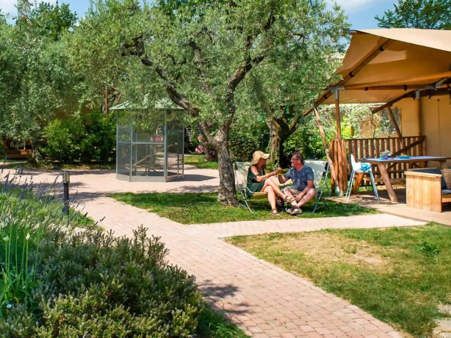 Tente en toile et en bois 6 personnes - Spotty Lodge 1