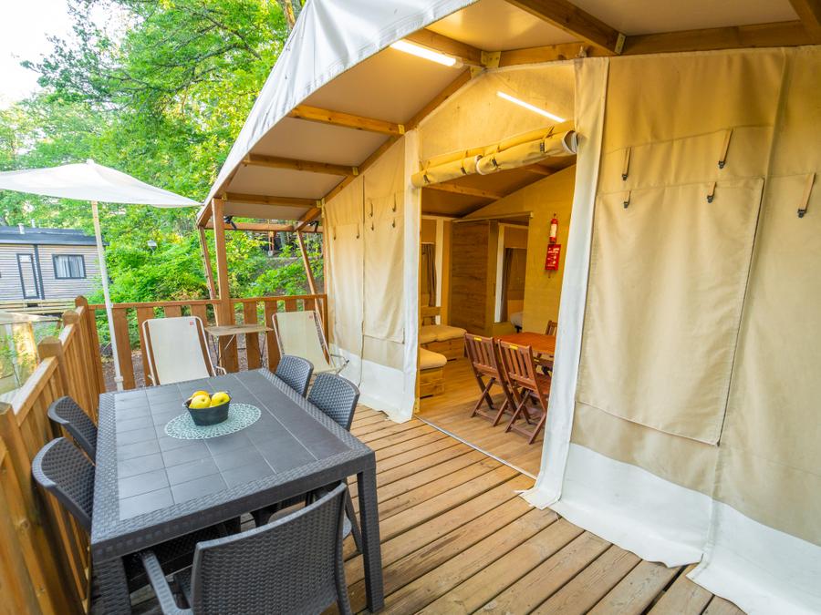 Tente en toile et en bois 5 personnes - Lodge Tent Deluxe 1