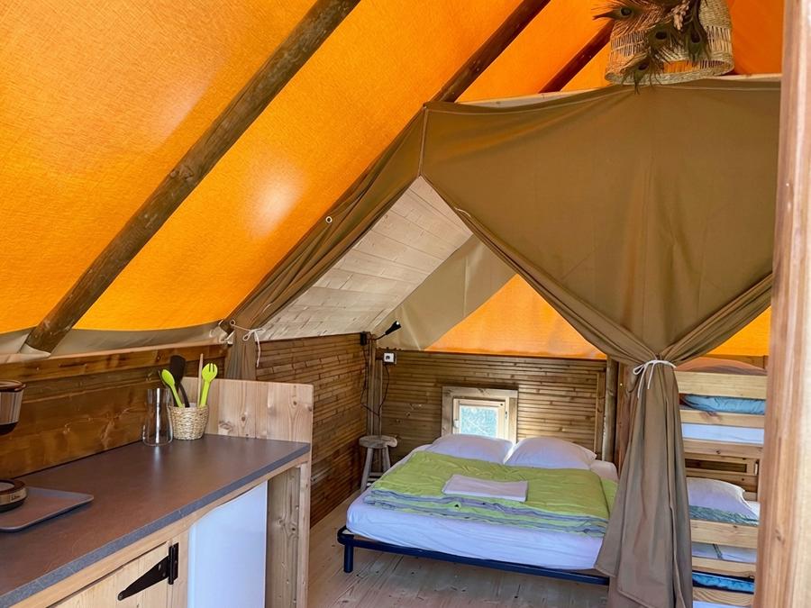 Tente en toile et en bois 5 personnes - Glamptent 2.0 1