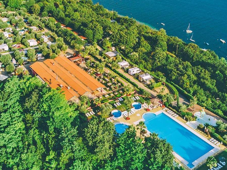 Camping Weekend Glamping Resort 4*