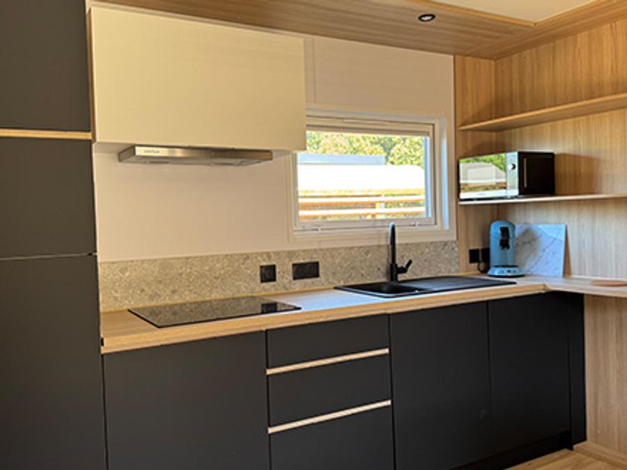 Mobilhome 6 personnes - TAOS Luxe 40m2 terrasse couverte + Jacuzzi privatif - 6 pers 3 chambres 2 sdb - clim 14