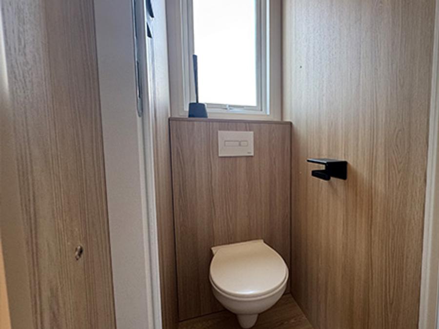 Mobilhome 4 personnes - TAOS Luxe 35m2 terrasse couverte + Jacuzzi privatif - 4 pers 2 chambres 2 sdb - clim 19