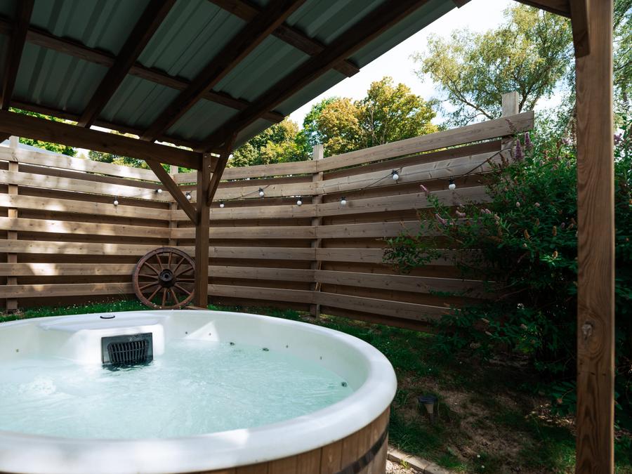 Unique 2 personnes - POD + JACUZZI PRIVATIF - 1 Chambre 2