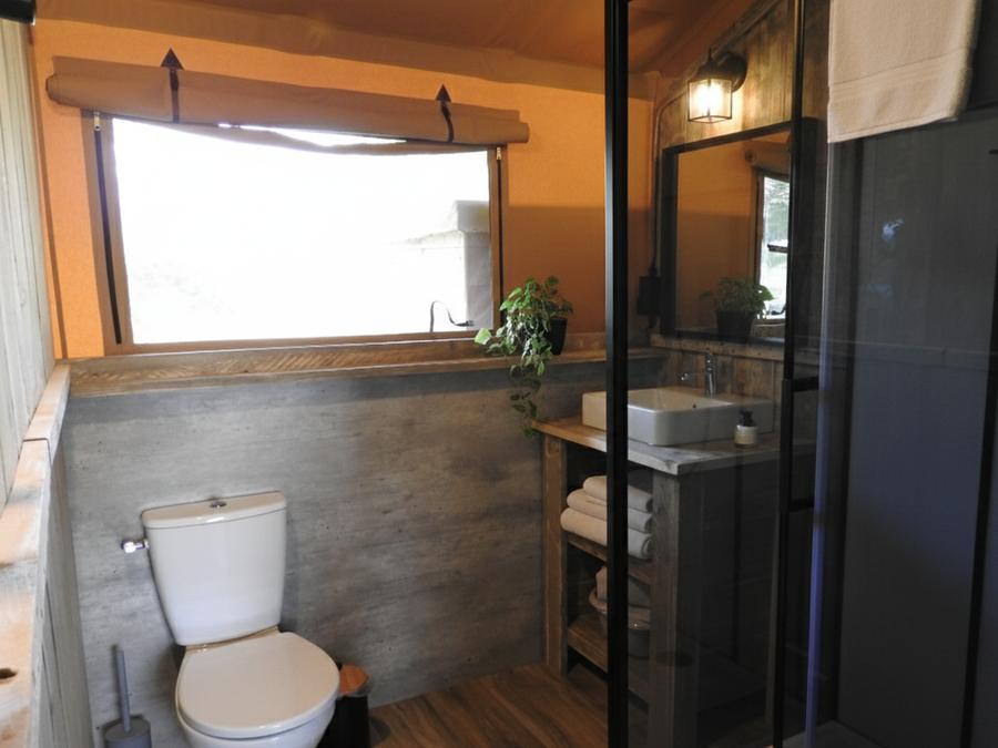 Tente en toile et en bois 5 personnes - LUXURY SAFARI LODGE 3