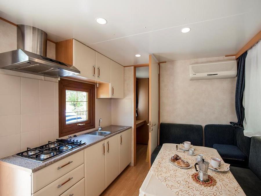 Mobilhome 2 personnes - (2 personnes incluses - 2 personnes supplémentaires possibles moyennant un supplément, veuillez contacter le camping) 1