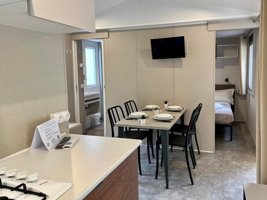 Mobilhome 2 personnes - (2 personnes incluses - 2 personnes supplémentaires possibles moyennant un supplément, veuillez contacter le camping) 3