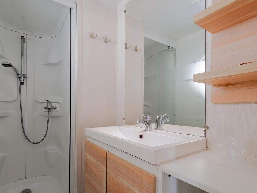 Mobilhome 2 personnes - (2 personnes incluses - 4 personnes supplémentaires possibles avec supplément, veuillez contacter le camping) 8