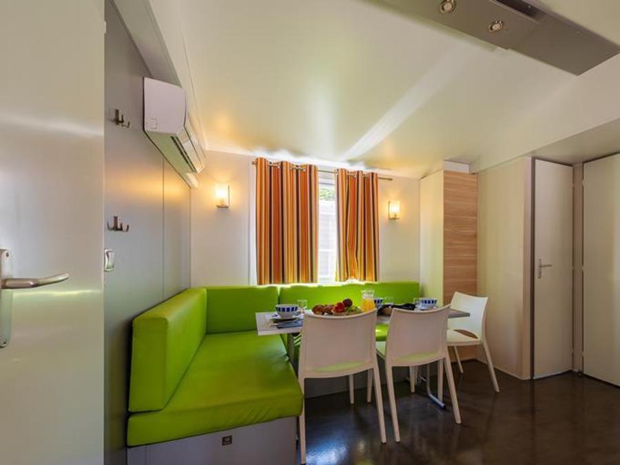 Mobilhome 2 personnes - (2 personnes incluses - 4 personnes supplémentaires possibles avec supplément, veuillez contacter le camping) 4