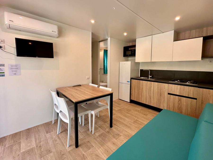Mobilhome 2 personnes - Mobil-home Premium avec 2 chambres - 2 salles de bain (2 personnes incluses - 2 personnes supplémentaires possibles moyennant supplément, veuillez contacter le camping) 2