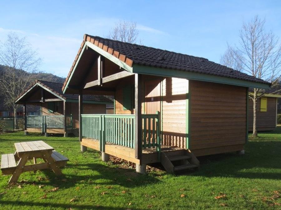 Bungalow 4 personnes - sans sanitaires 0
