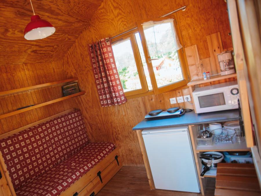 Bungalow 4 personnes - sans sanitaires 1