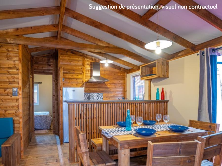 Tente en toile et en bois 5 personnes - Lodge Premium VIP 45m² 2 chambres dont terrasse de 11m² + TV + Draps + Serviettes 1