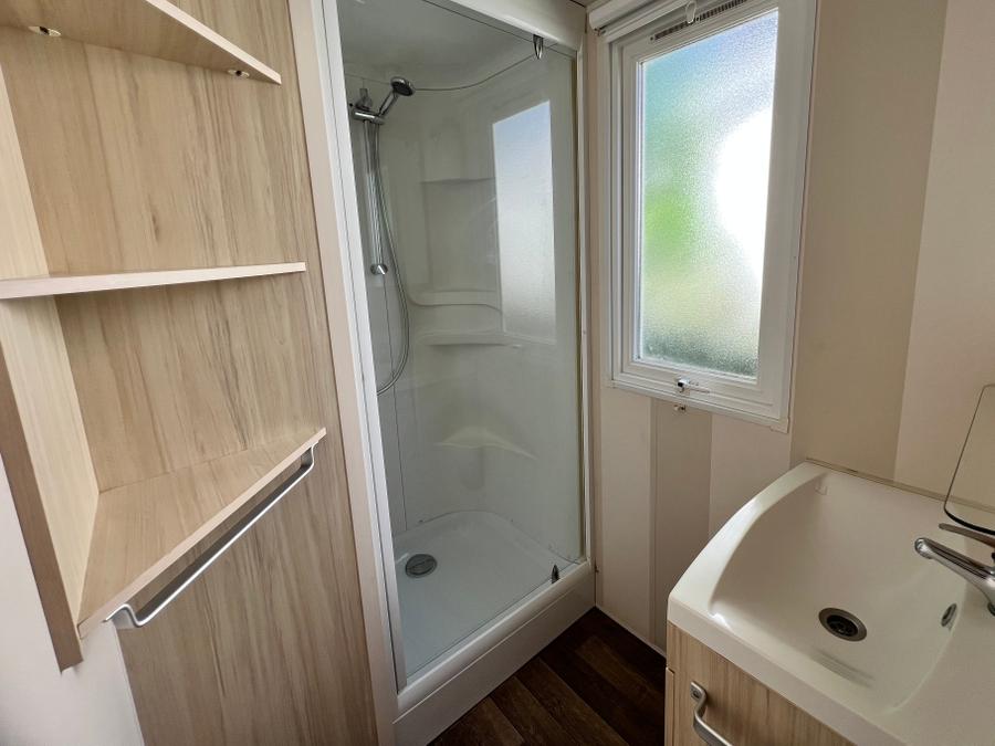 Mobilhome 4 personnes - COCOON - TV 10