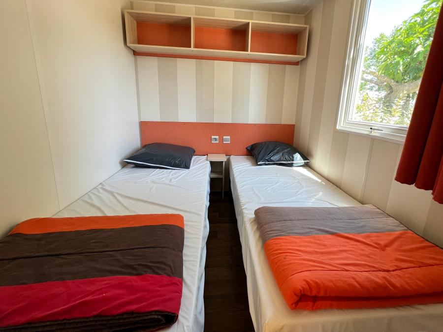 Mobilhome 4 personnes - COCOON - TV 8