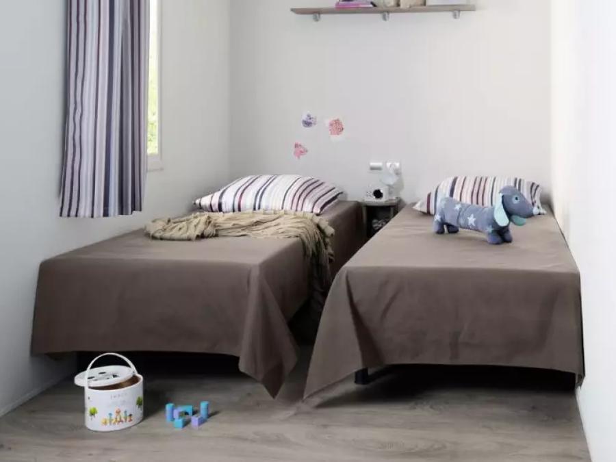 Mobilhome 6 personnes - 4 Pièces 6 Personnes Climatisé + TV 3