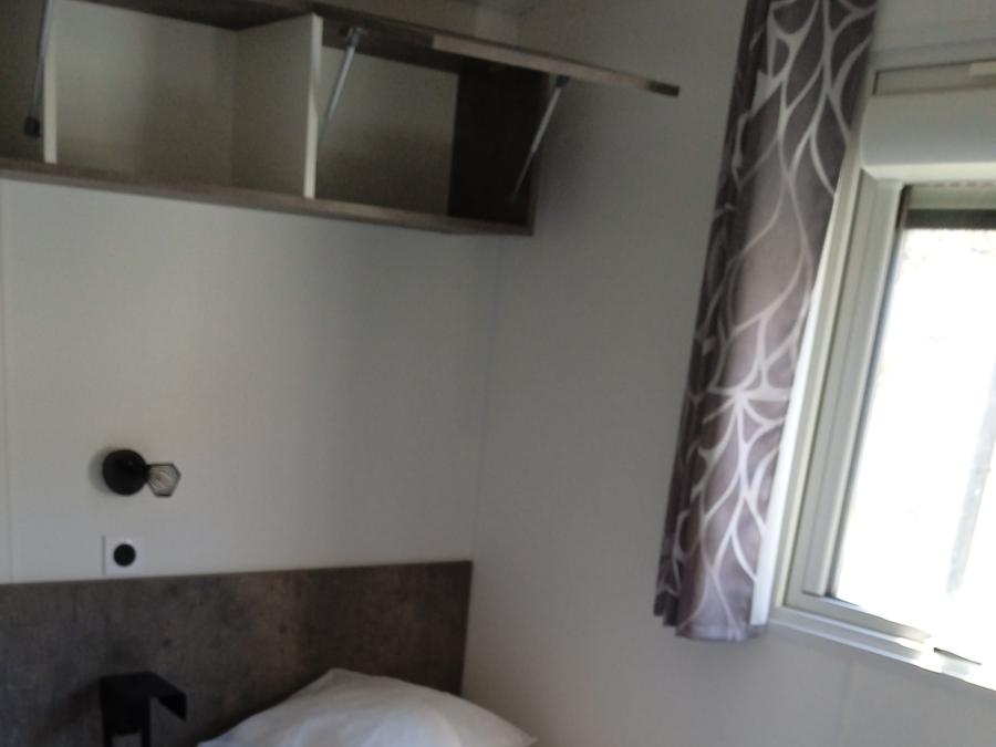 Mobilhome 4 personnes - Confort 27m² - 2 chambres + Terrasse couverte + Clim réversible + TV 1
