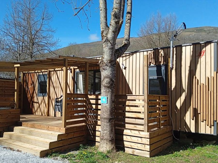 Mobilhome 4 personnes - SPA Premium 40m² - 2 chambres + Terrasse couverte + Clim réversible + TV 0