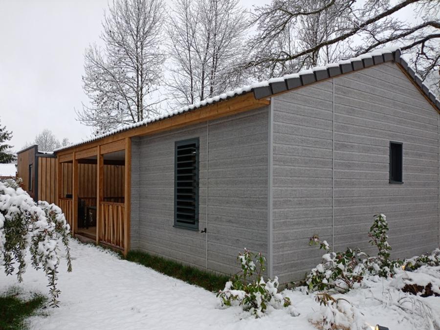Chalet 4 personnes - Premium 42m² - 2 chambres + Terrasse couverte + Clim réversible + TV 0
