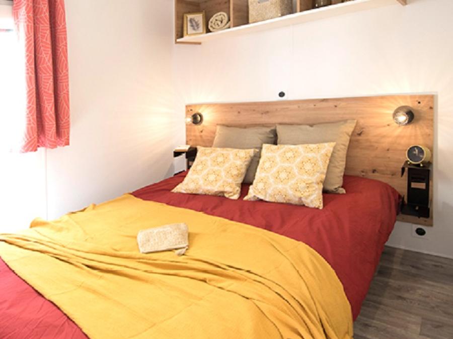 Mobilhome 6 personnes - Confort 36m² - 3 chambres + Terrasse couverte + Clim réversible + TV 3
