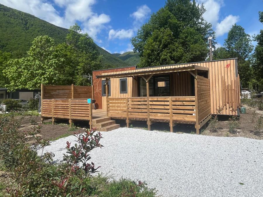 Mobilhome 6 personnes - Premium 40m² - 3 chambres - 2 salles de bain + Terrasse couverte + Clim réversible + TV 0