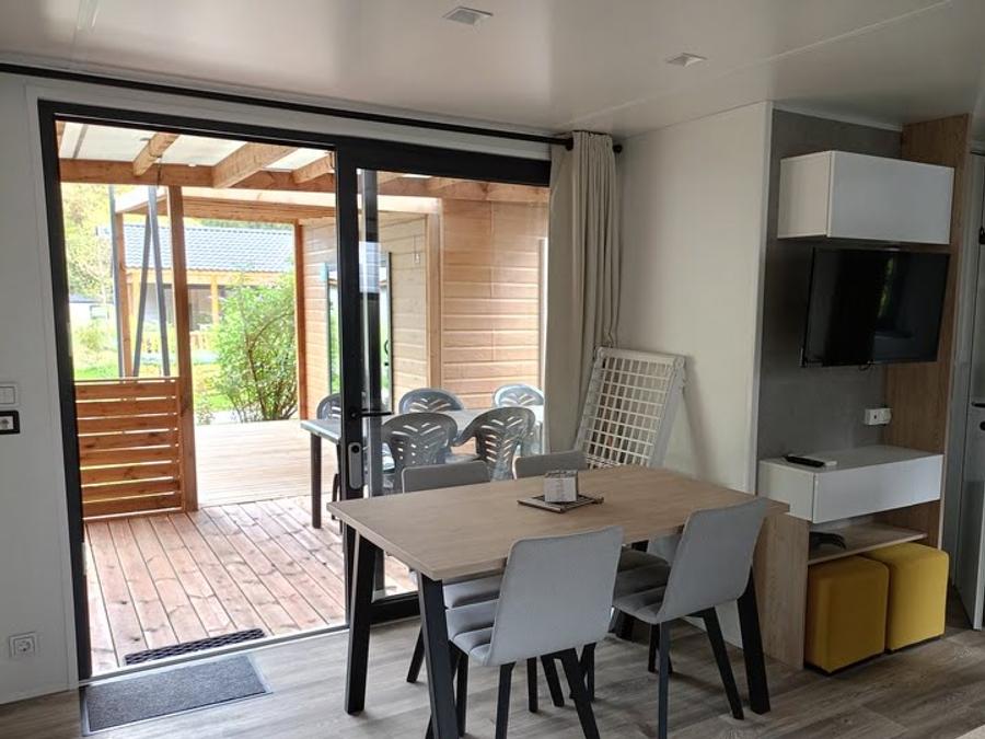 Mobilhome 6 personnes - SPA Premium 53m² - 3 chambres - 3 salles de bain + Terrasse couverte + Clim réversible + TV 1