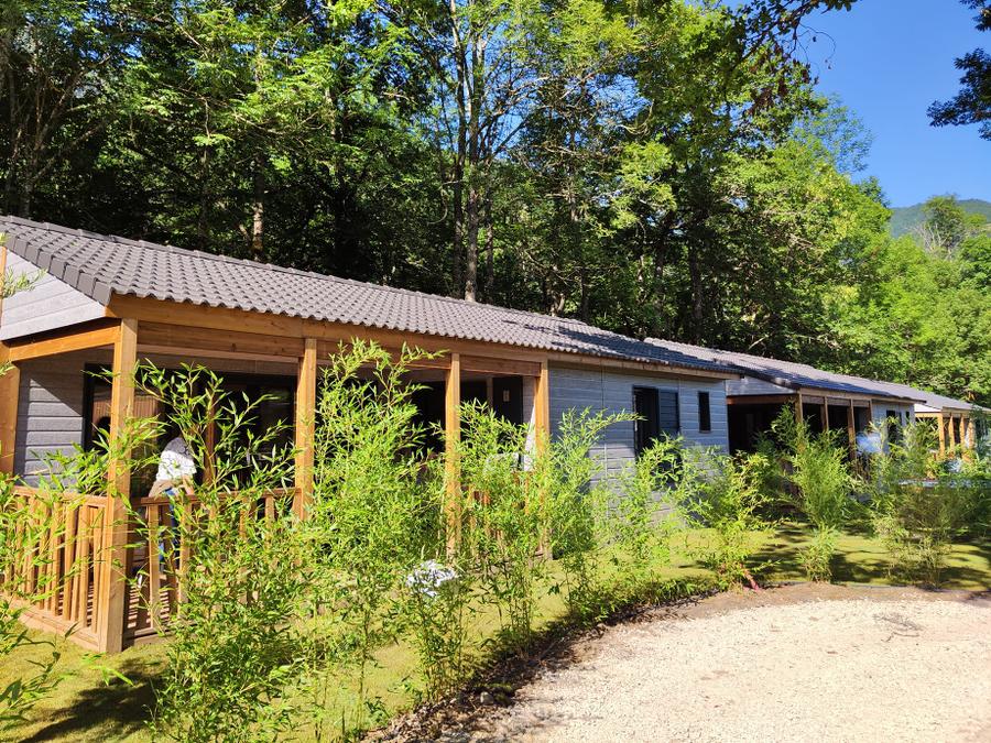 Chalet 6 personnes - Premium 56m² - 3 chambres + Terrasse couverte + Clim réversible + TV 7